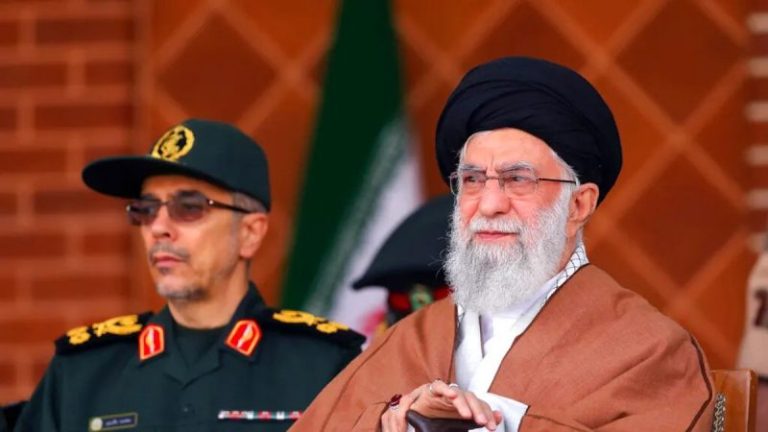 Iran’s collapse or survival hinges on one choice inside the Revolutionary Guard